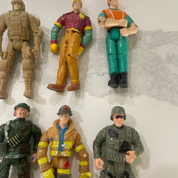 Vintage guys lot of 8 - Picture 3 of 5